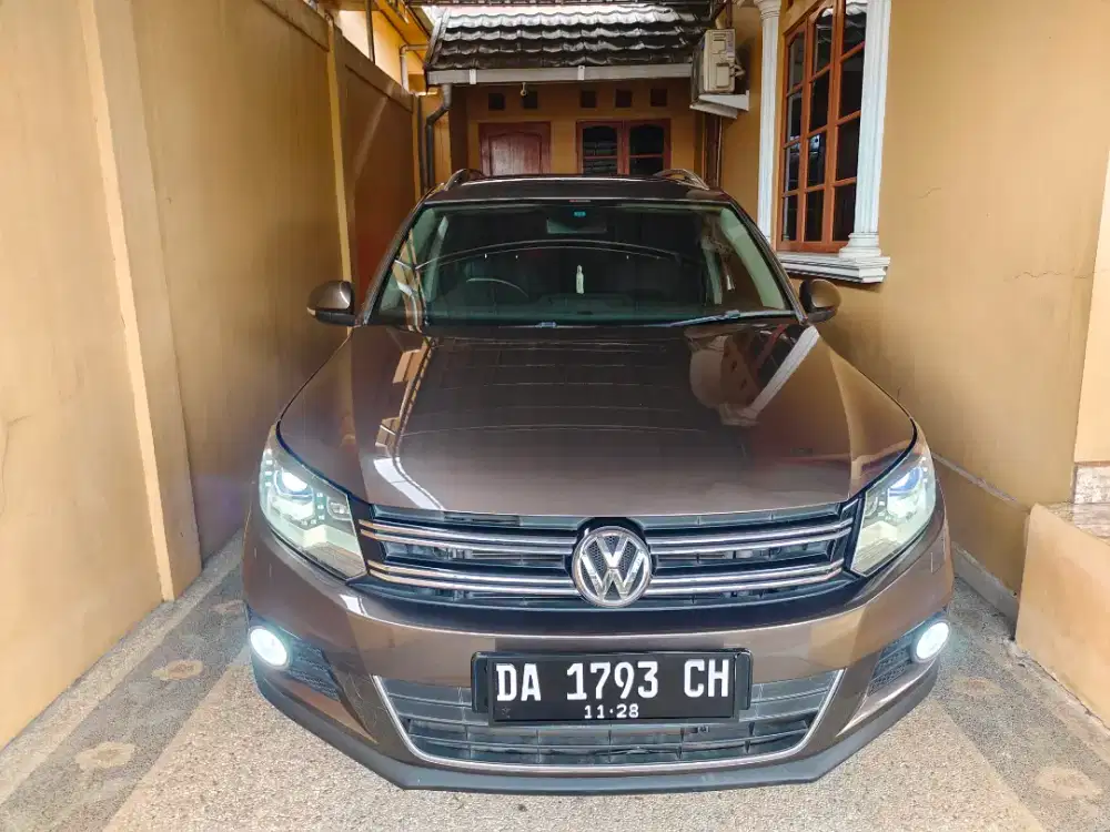 Volkswagen Tiguan 1.4 tdi at 2013