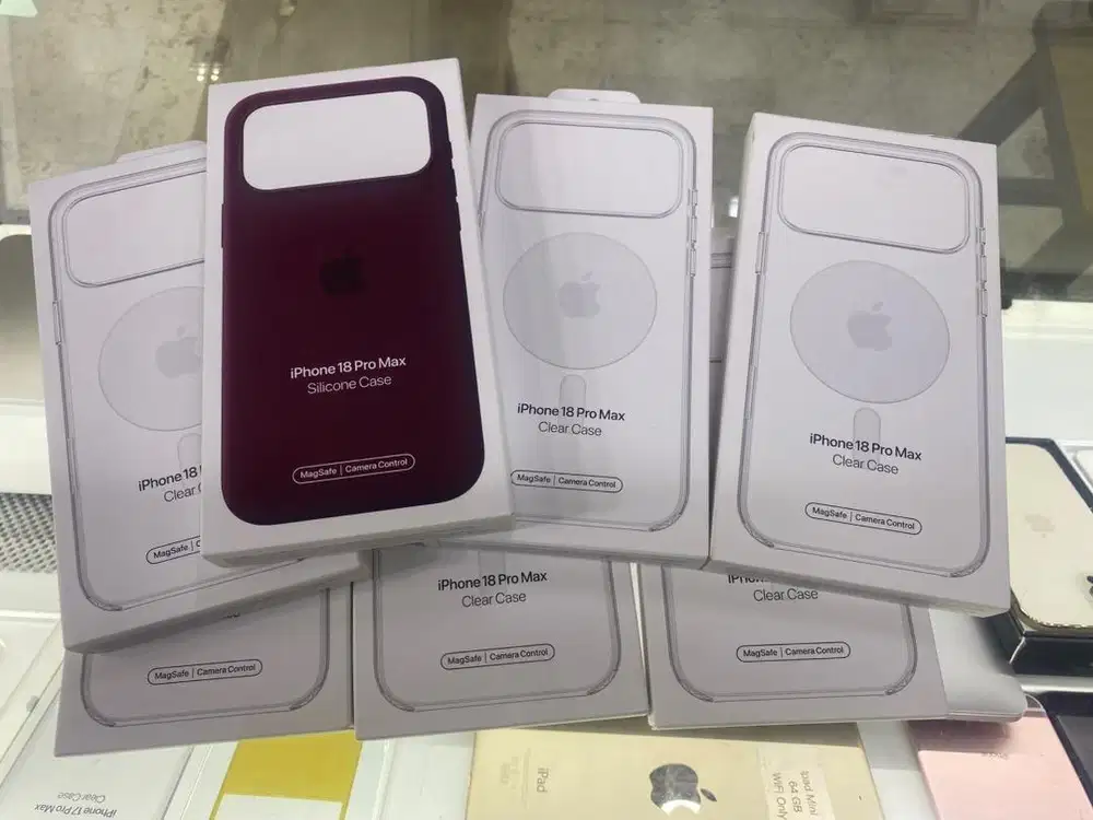 Clear Case with Magsafe Iphone 18 Pro Max Original 100 %