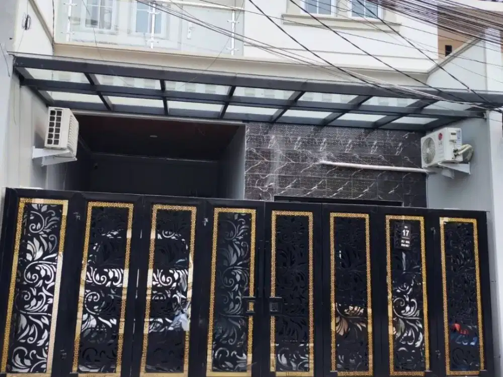 DIJUAL RUMAH EKSKLUSIF 3 LANTAI FULL FURNISHED STRATEGIS DI JOHAR BARU JAKARTA PUSAT