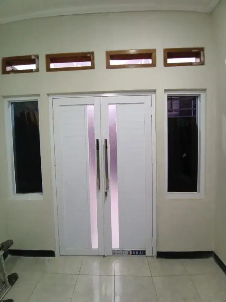 Menerima pemasangan kusen pintu dan jendela aluminium