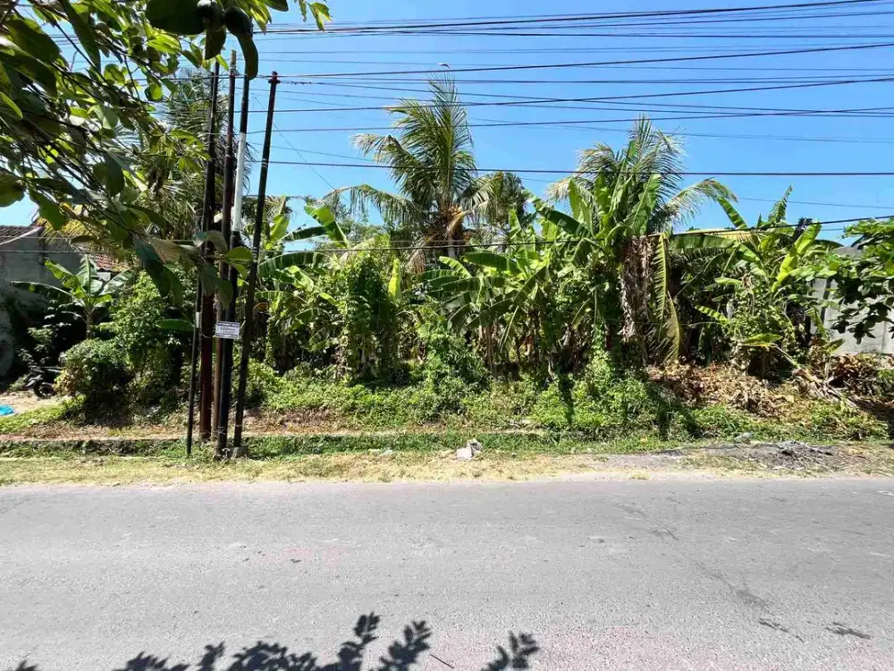 Land for Rent by the Roadside in Kaba Kaba Suitable for a Villa or Guesthouse