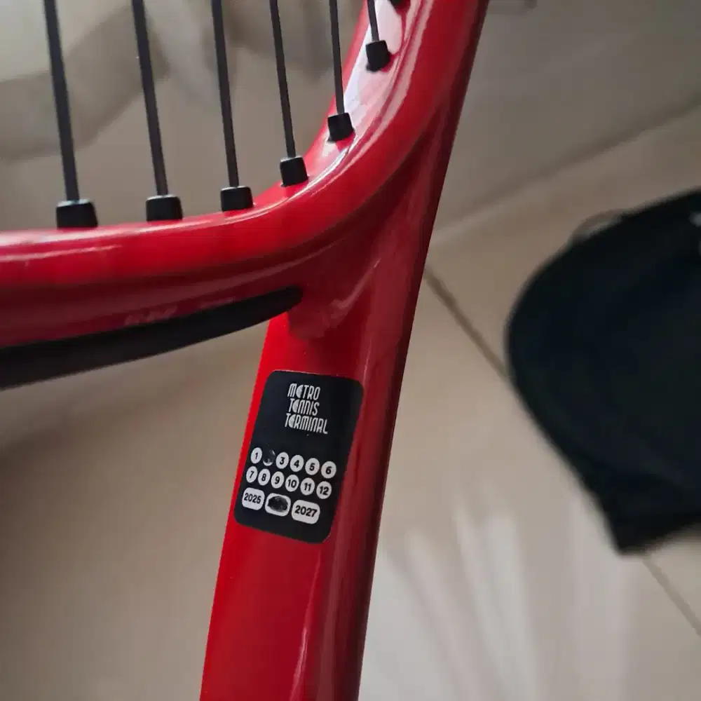 Raket Tenis YONEX VCore 260 gr