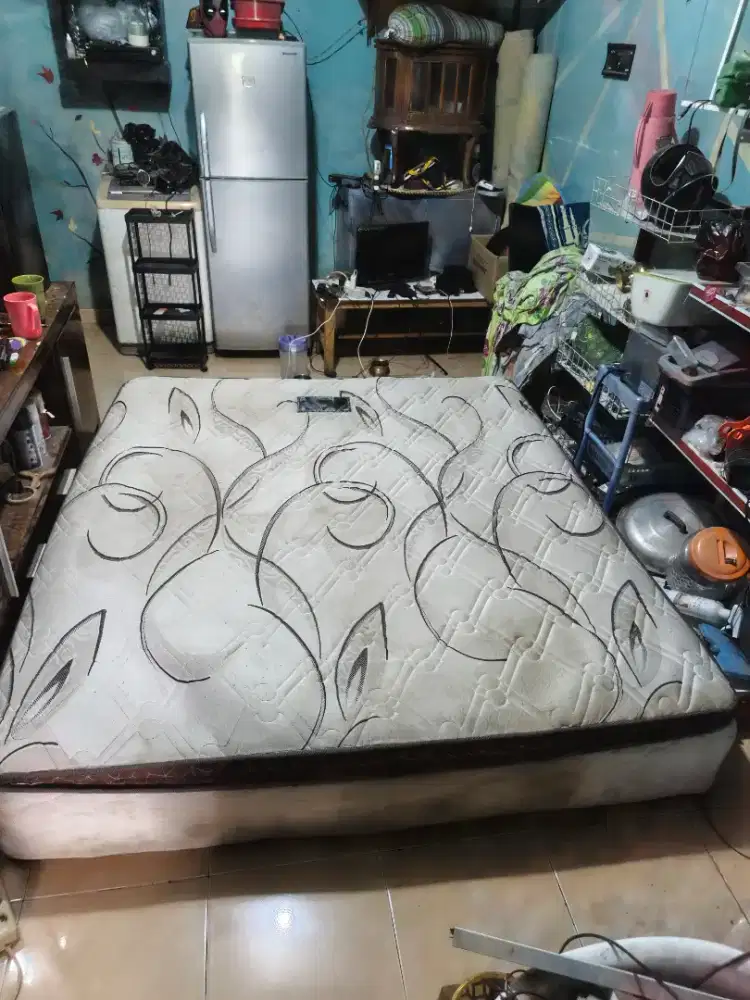 Springbed Elite Serenity Jumbo ukuran 180 x 200 cm, Tebal dan berat
