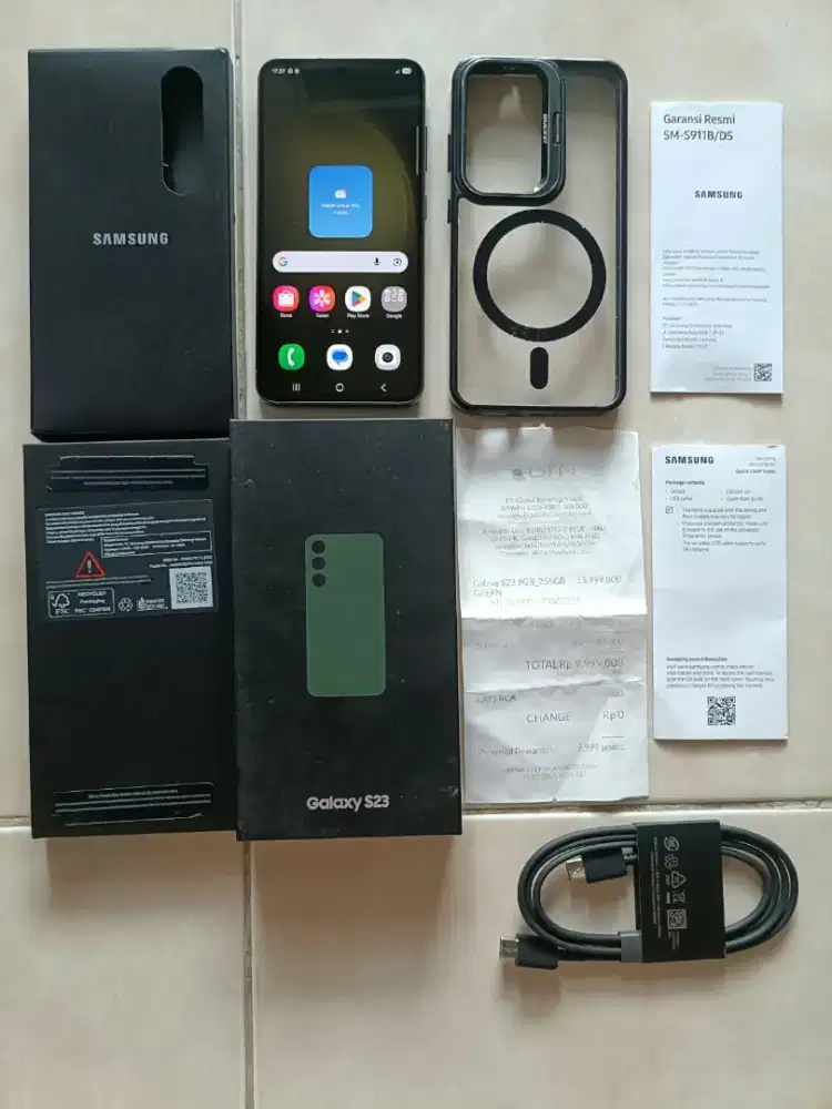 Samsung S23 seperti baru 8/256