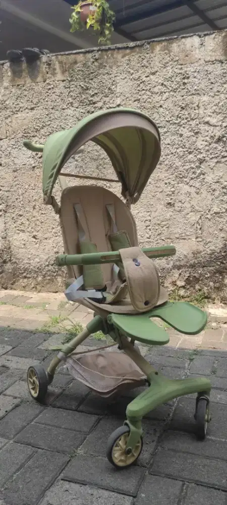 Dijual stroller dan sepeda roda 3 merk Family