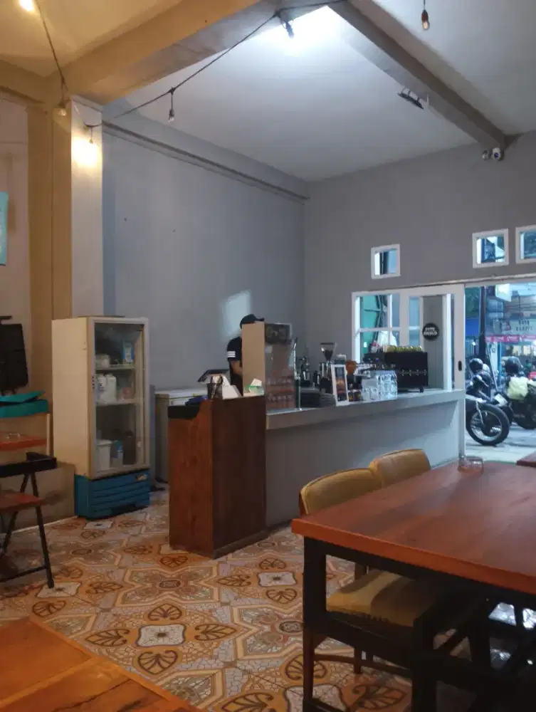 Tukang bangunan