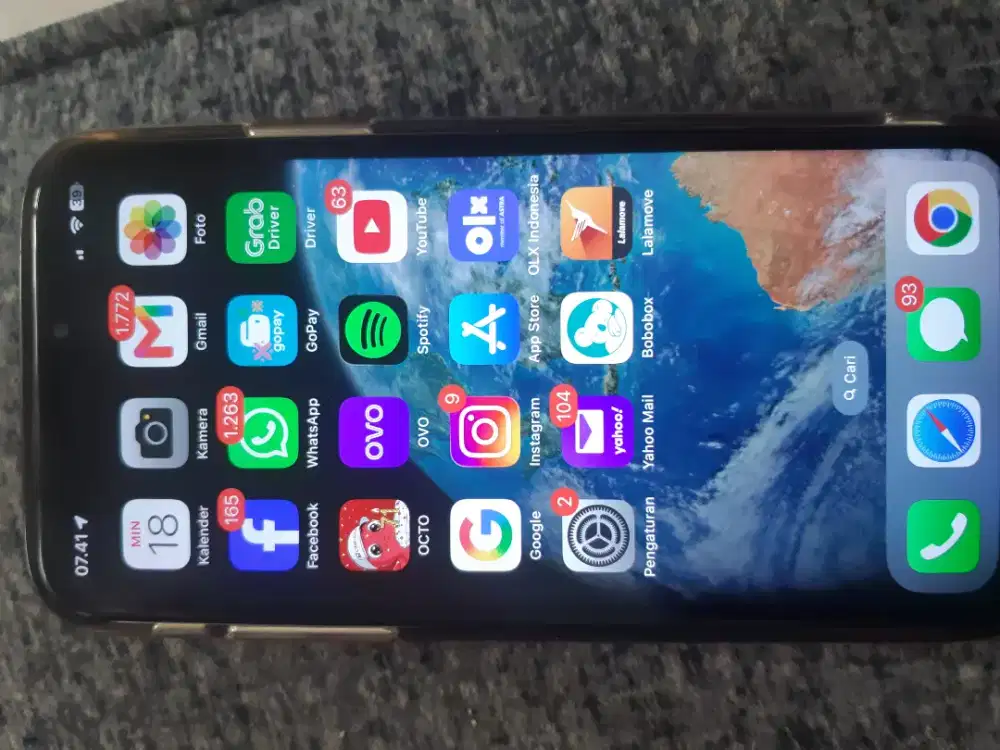 Iphone Xs 256 kondisi bagus Jual Cepat