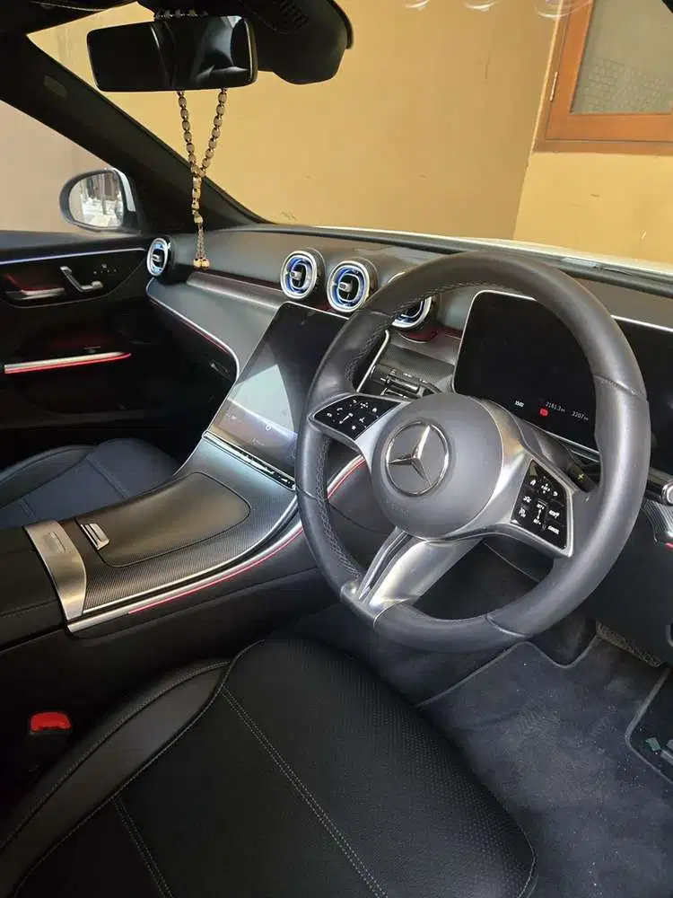 Mercedes-Benz E200 2024 Bensin