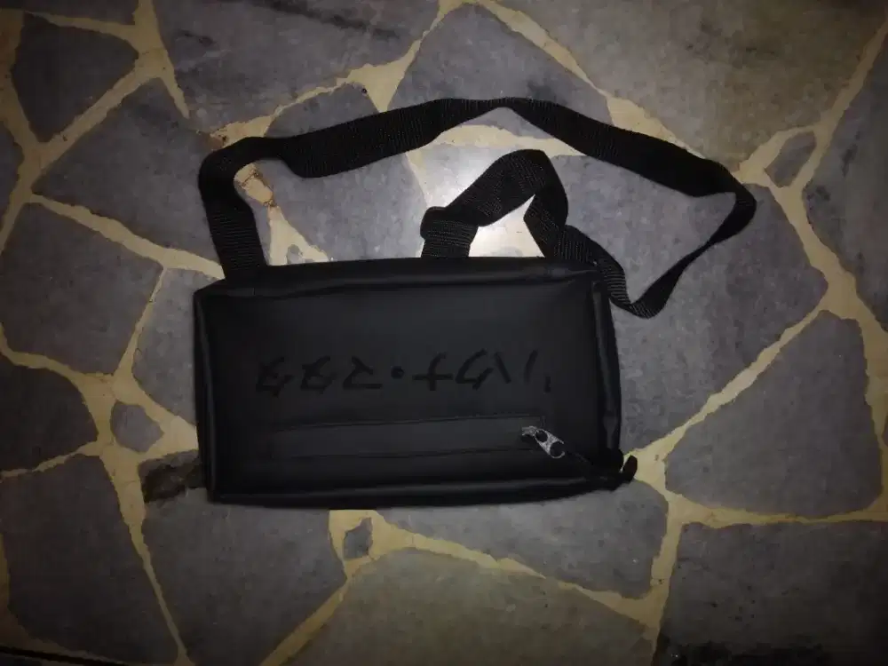 Tas selempang tulisan japan
