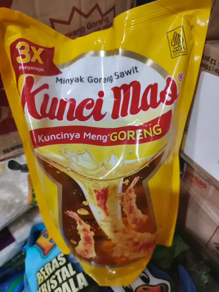 Minyak goreng kemasan 2iter kuncimas