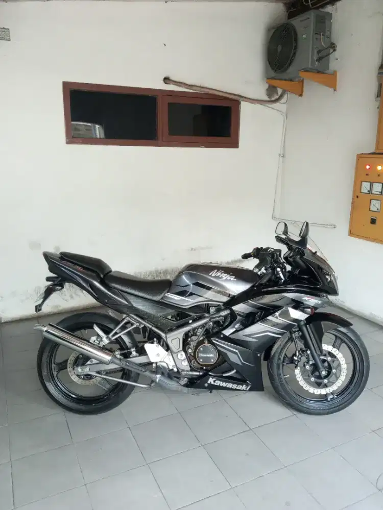 Kawasaki ninja 150 rr 2015