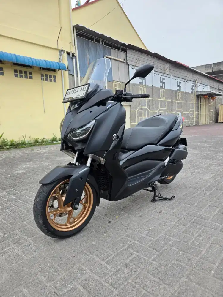 Yamaha Xmax Hitam 2022