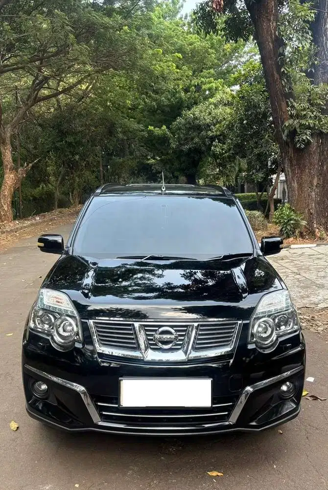 Nissan X-Trail 2013 2.5 Urban Selection - Hitam Mulus Terawat