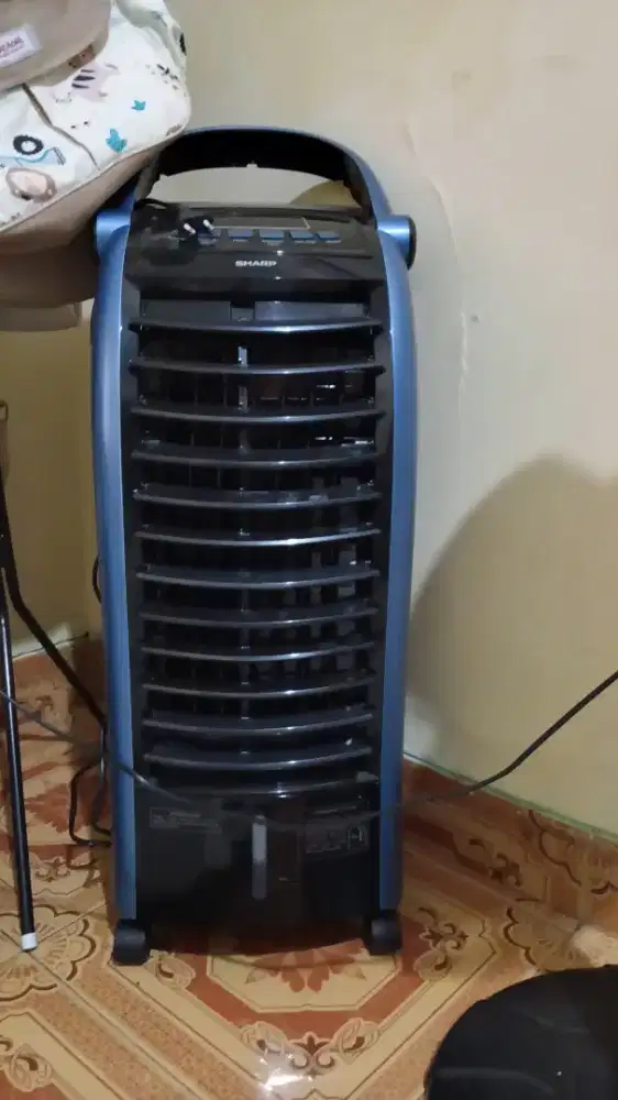 Di jual  kipas angin air purifier