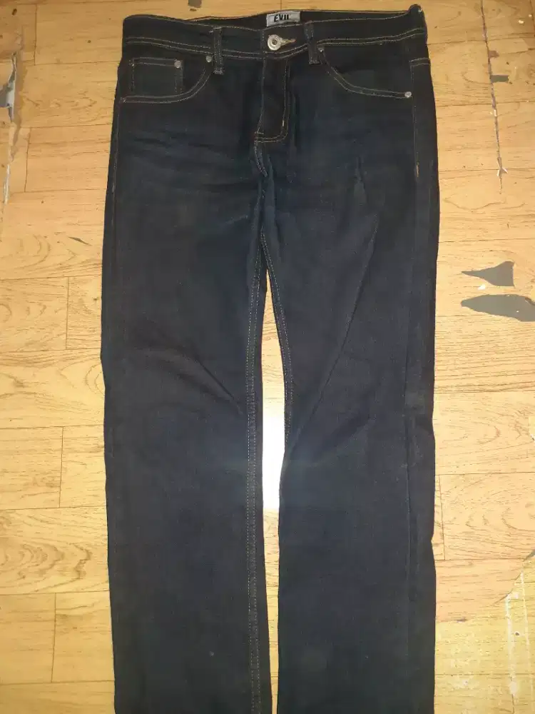 Celana Jeans EVIL