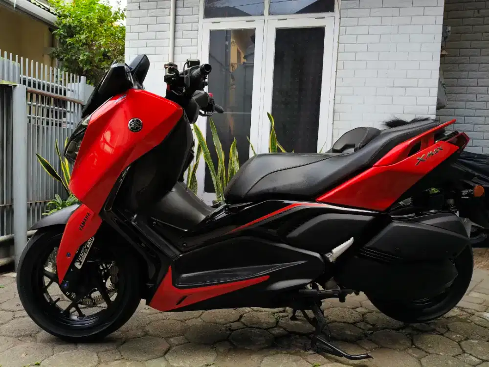 Yamaha xmax 2025 300cc