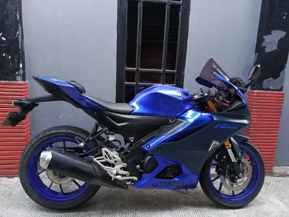 Yamaha R15 V4 Mulus standart orisinil