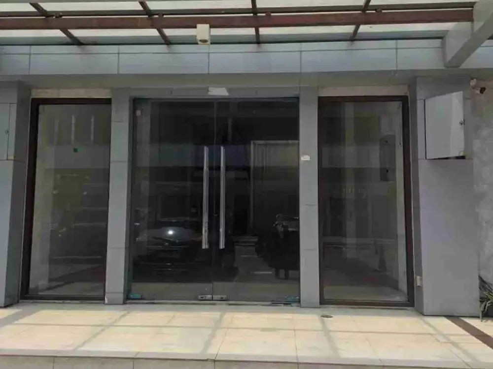 Disewakan Rukan Avenue 3.5 Lantai Siap Pakai Di JGC Cakung Jakarta