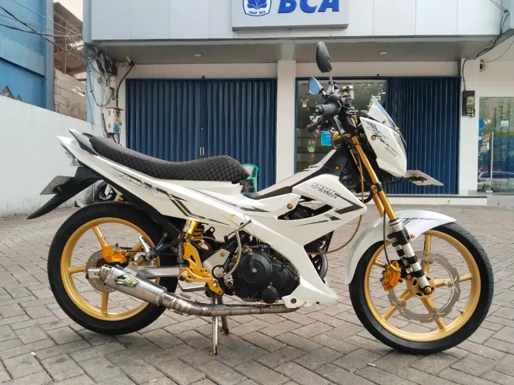 DIJUAL SUZUKI SATRIA FU TH 2014 ISTIMEWA YTTA LIHAT PASTI SUKA