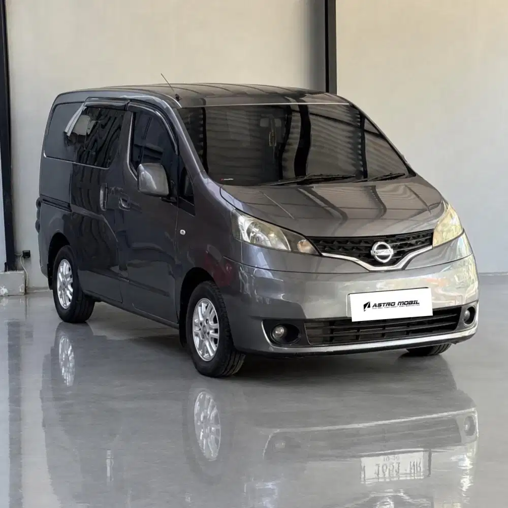 NISSAN EVALIA XV 2013 / 2012 Manual Bagus Murah Kredit Bekas Surabaya