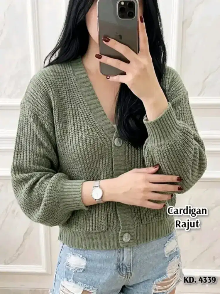 Pakaian wanita Cardigan