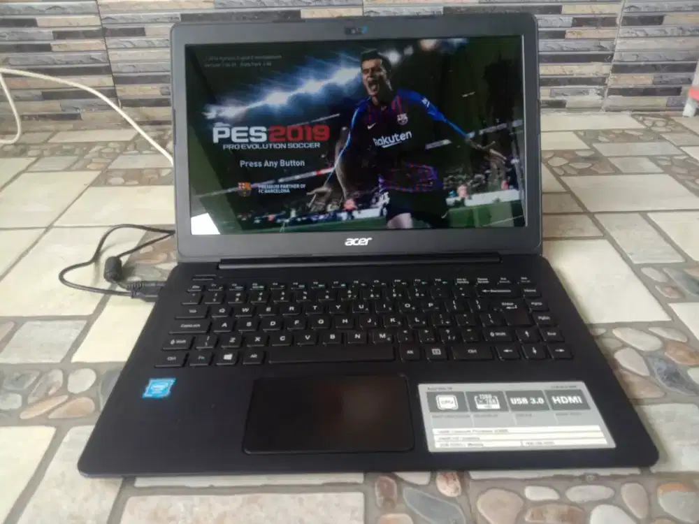 Laptop ACER Slim + Ram 10 Gb + Dual SSD & Internal 620 Gb + Win 10
