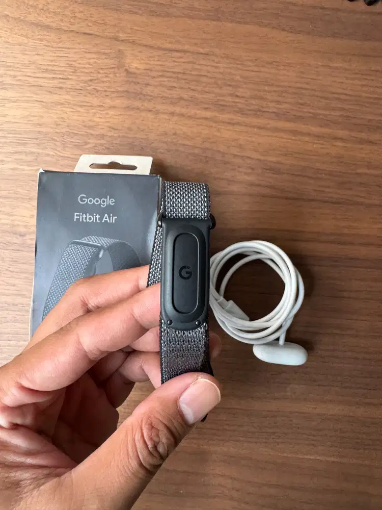 Google Fitbit Air Second Black - Baru dipakai 7 hari - NEGO AJA
