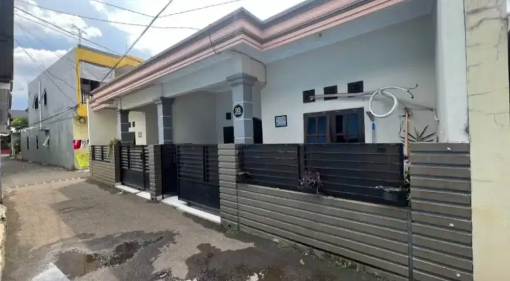 Disewakan/dikontrakkan rumah tahunan Cipayung Jakarta Timur
