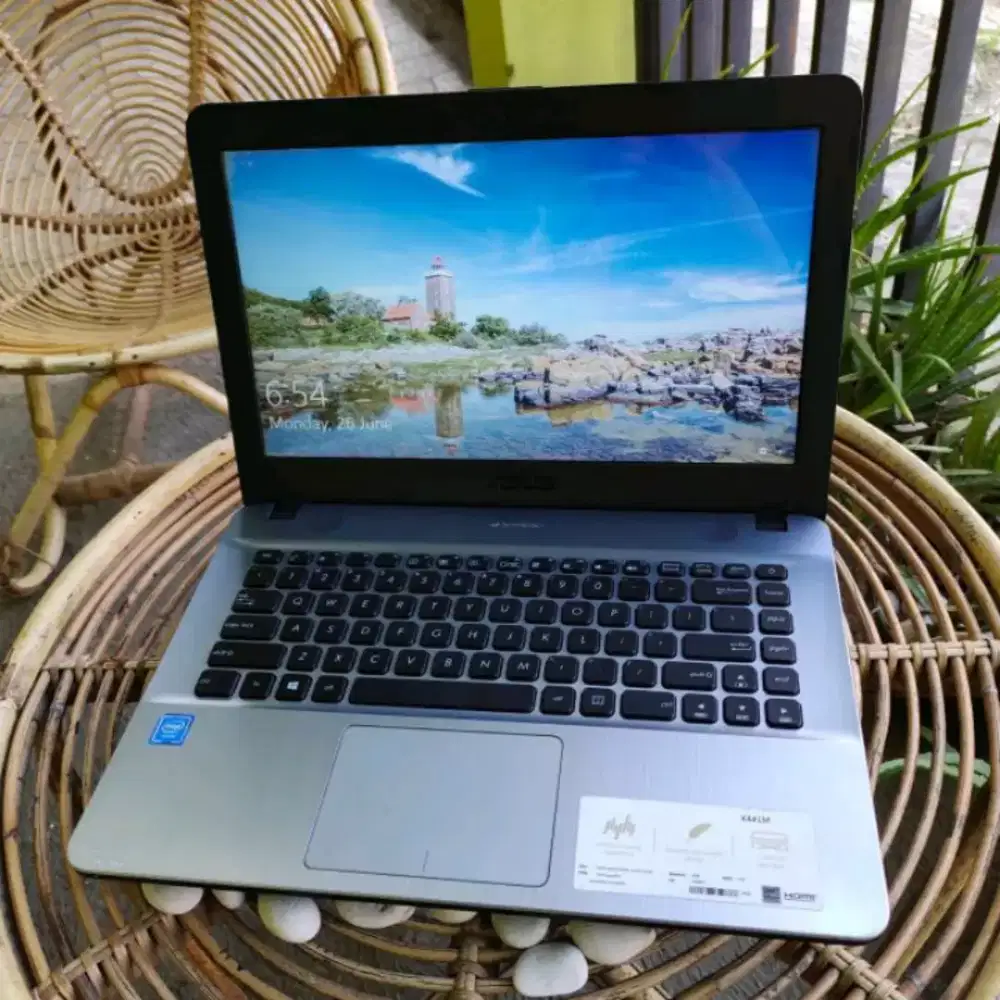 Laptop ASUS Slim + Ram 10 Gb + Intenal 1000 Gb + Batre Awet + Win 11