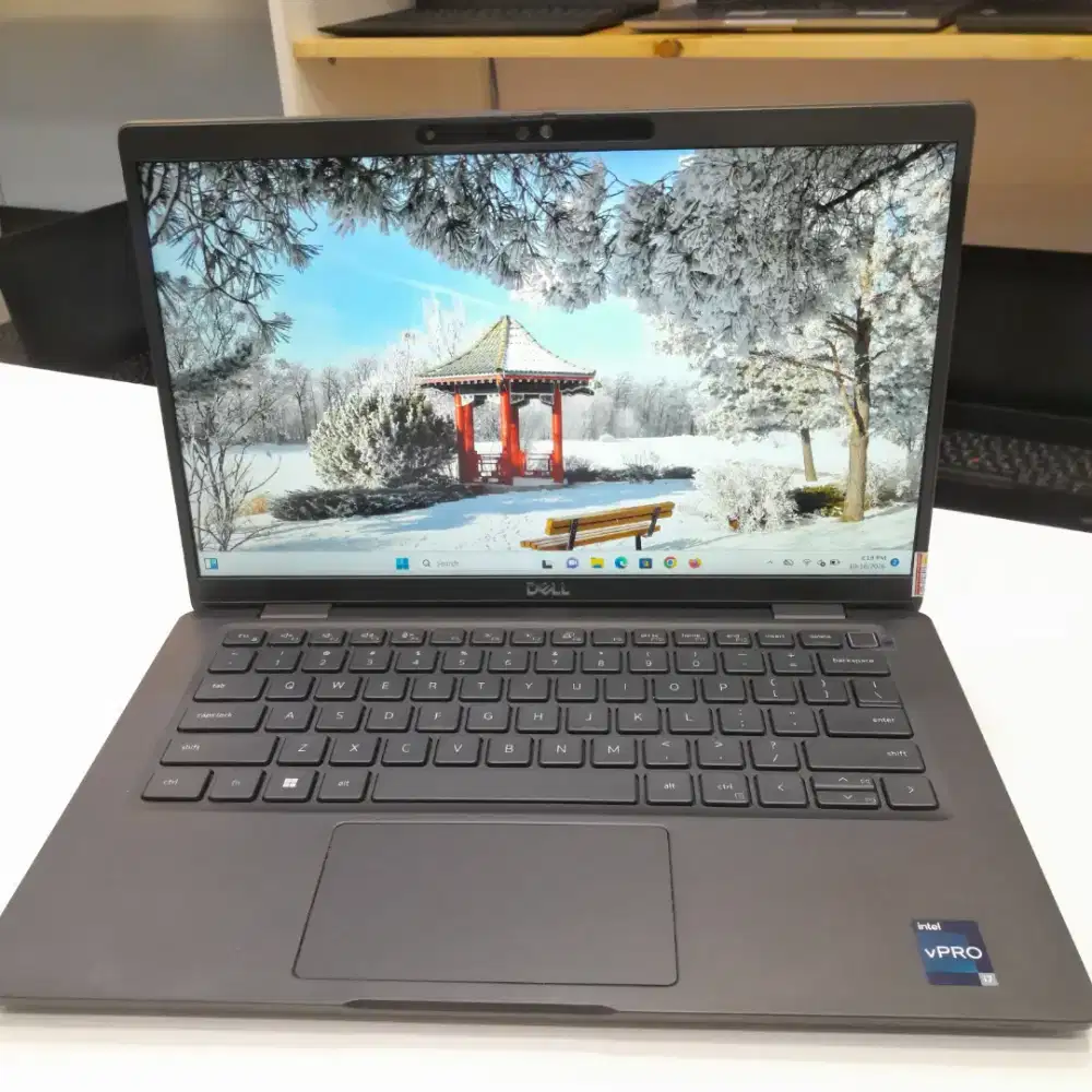 Dell latitude 7330 core i7 gen 12 ram 32gb ssd 512gb 13.3 inch FHD ori