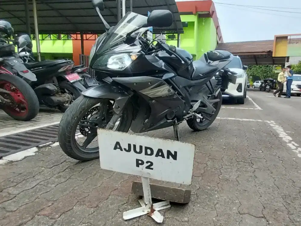 Jual R15 V2 2014