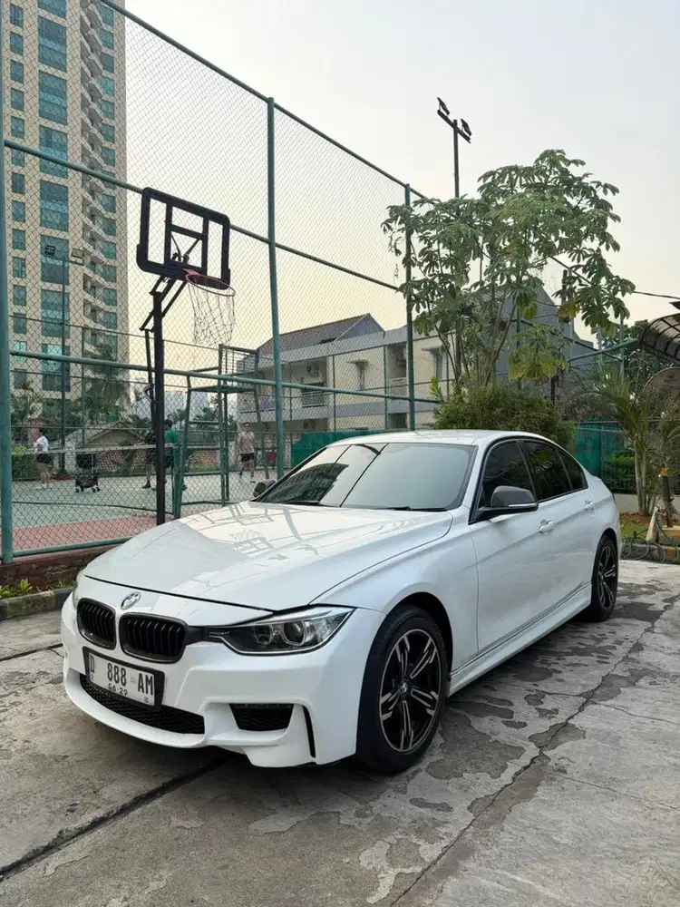 BMW F30 320i Msport Plat Cantik Low KM 15rb