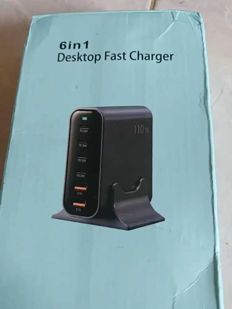 Desktop Fast Charger 6 in 1