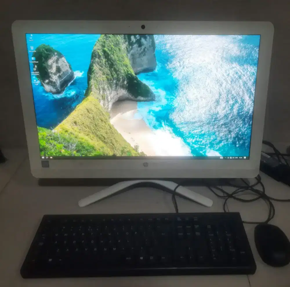 HP ALL IN ONE 24' CORE I5 GEN6 /DDR4 8GB /1TB  WIN10 ORI JAKSEL