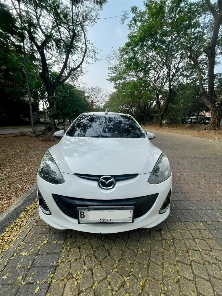 Mazda 2 2013 type RZ 1.5
