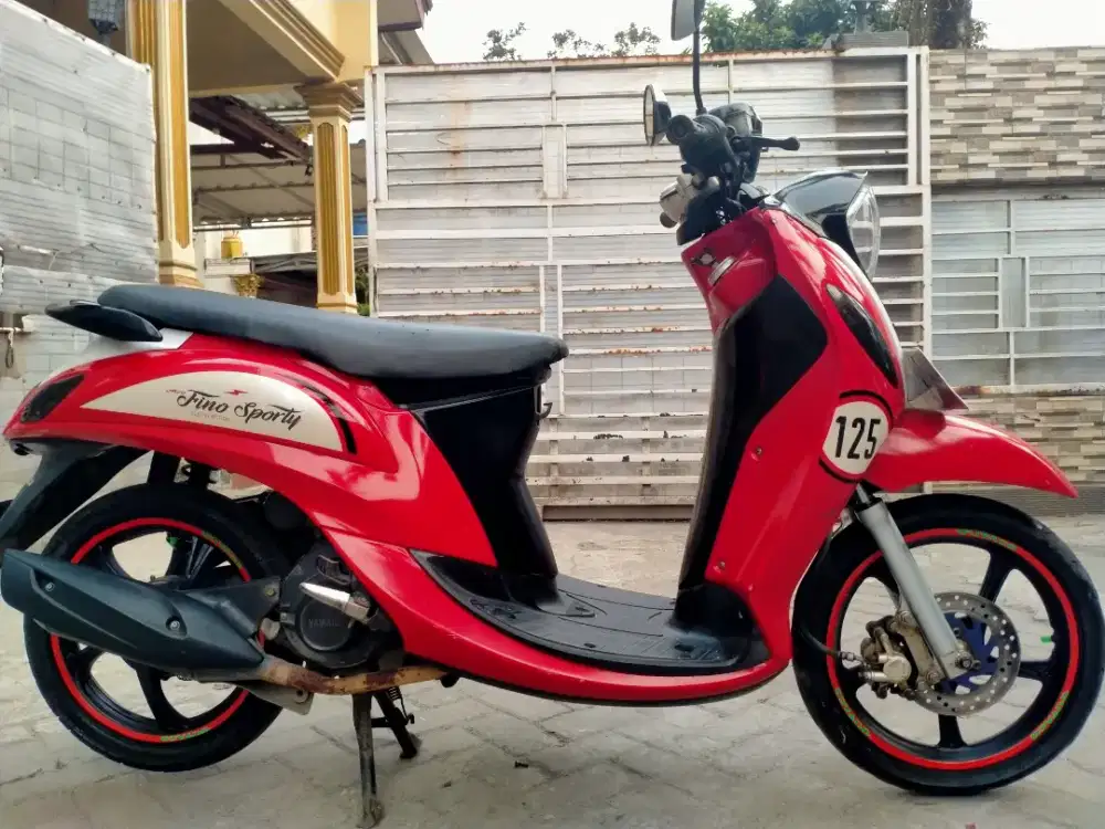 Yamaha Fino injeksi lengkap motor sehat keterangan detail dibawah