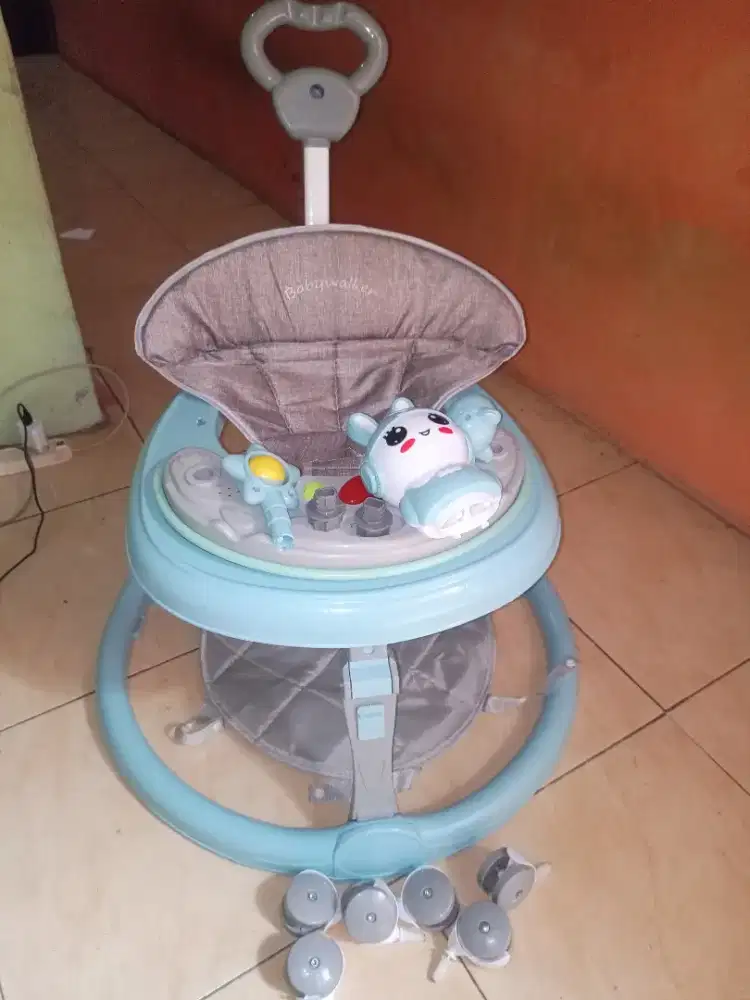 Baby Walker Warna Biru