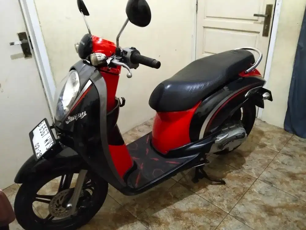 SCOOPY TAHUN 2012