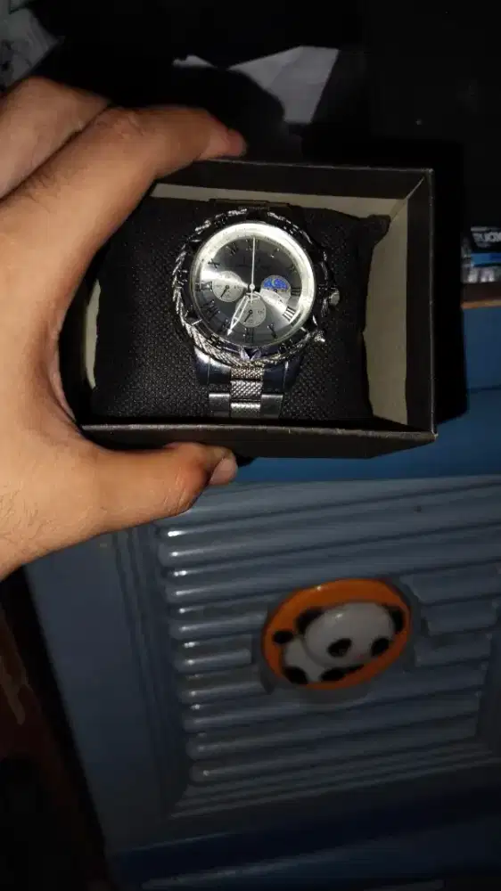 Di jual jam tangan merek L&A masih bagus no minus
