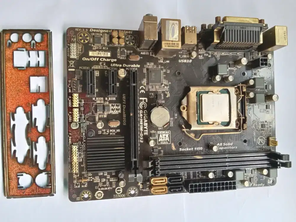 Mobo Gigabyte H81M-DS2 + proc core i3 gen 4, Normal, COD Cijantung Dsk