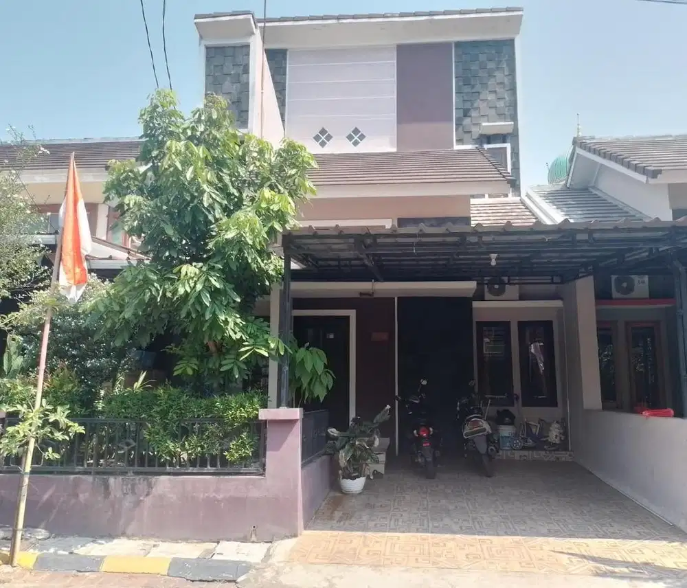 Disewakan cepat rumah 2 lantai dikawasan komplek cluster full furnish