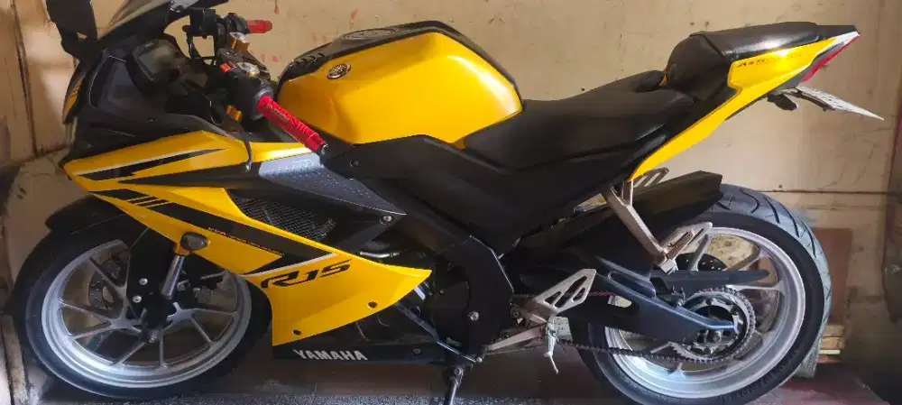 Yamaha R15  2019