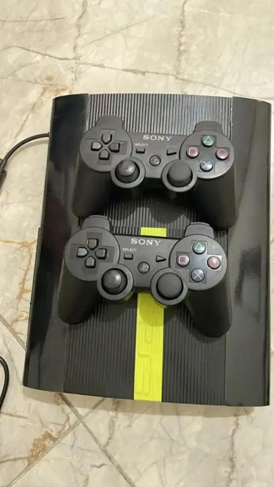 PS3 superslim seri 42 500gb