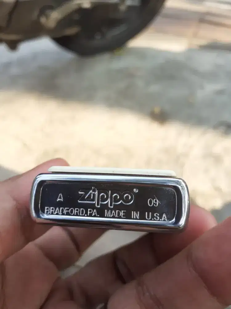 Koleksi KOREK API ZIPPP KONDISI MASIH MULLUS KERAWAT NORMAL