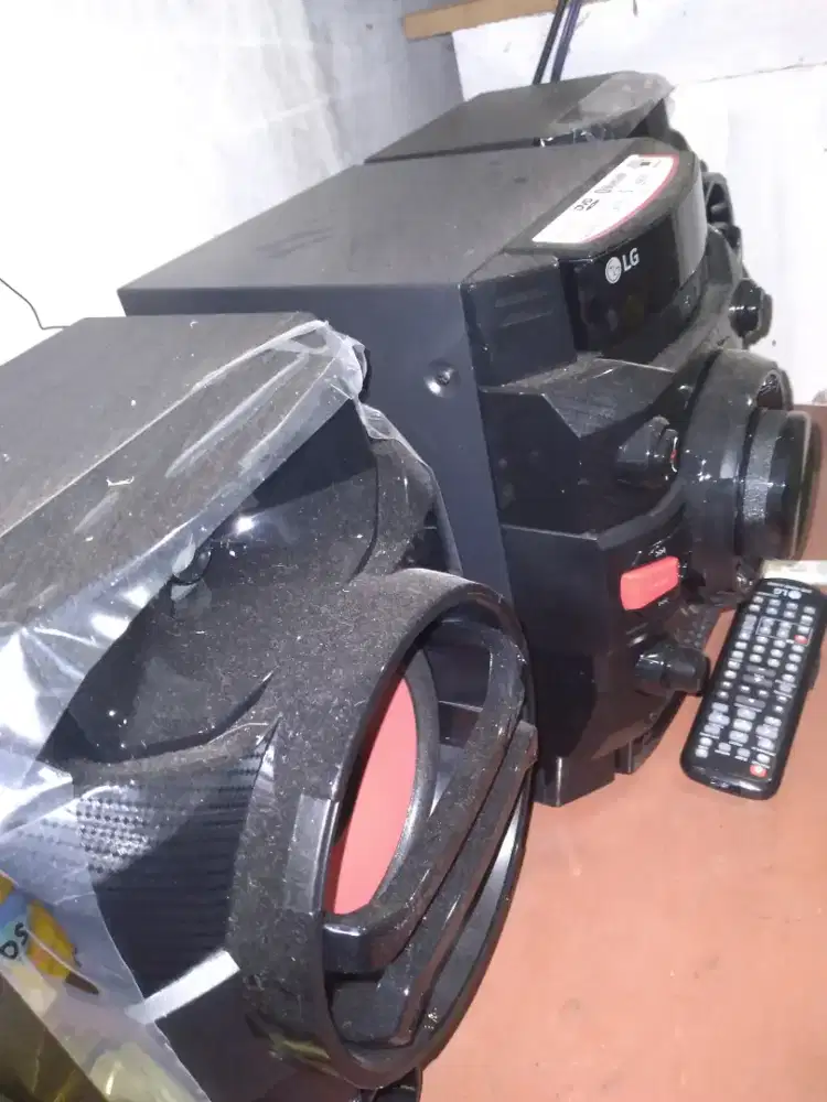 LG mini  HI-FI SYSTEM