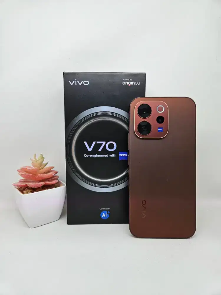Vivo v70 5G 8/256 Gb (brown)fulset like new