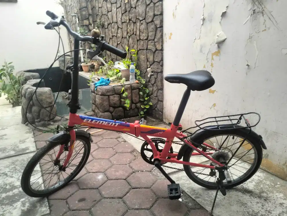 Sepeda Lipat element