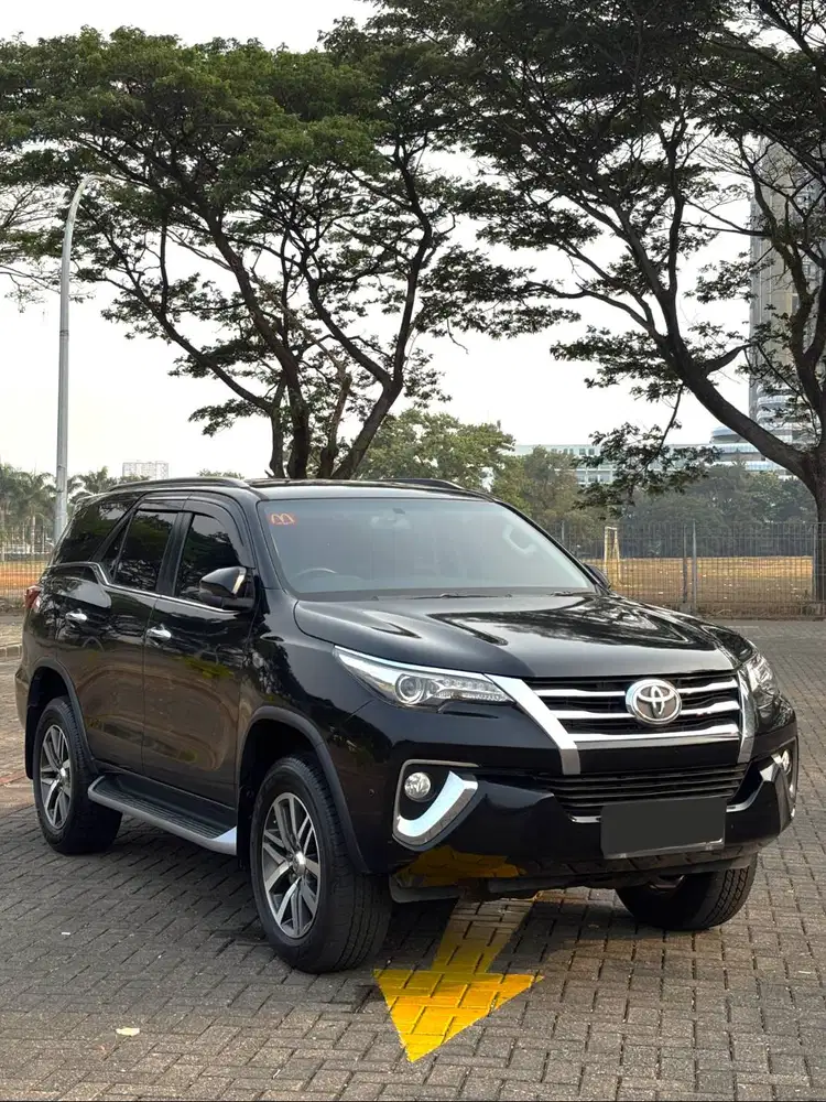 Toyota Fortuner 2.4 VRZ 4x2 AT Matic 2017 Diesel