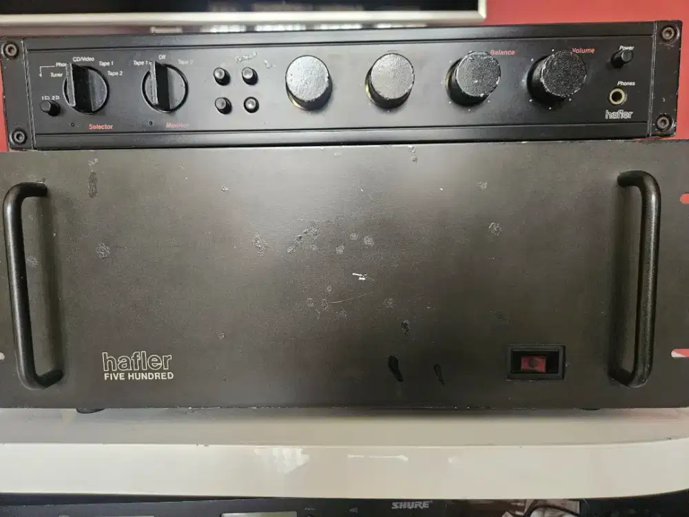 Dijuaal barang pakai sendiri power preamp + equalizer Hafler