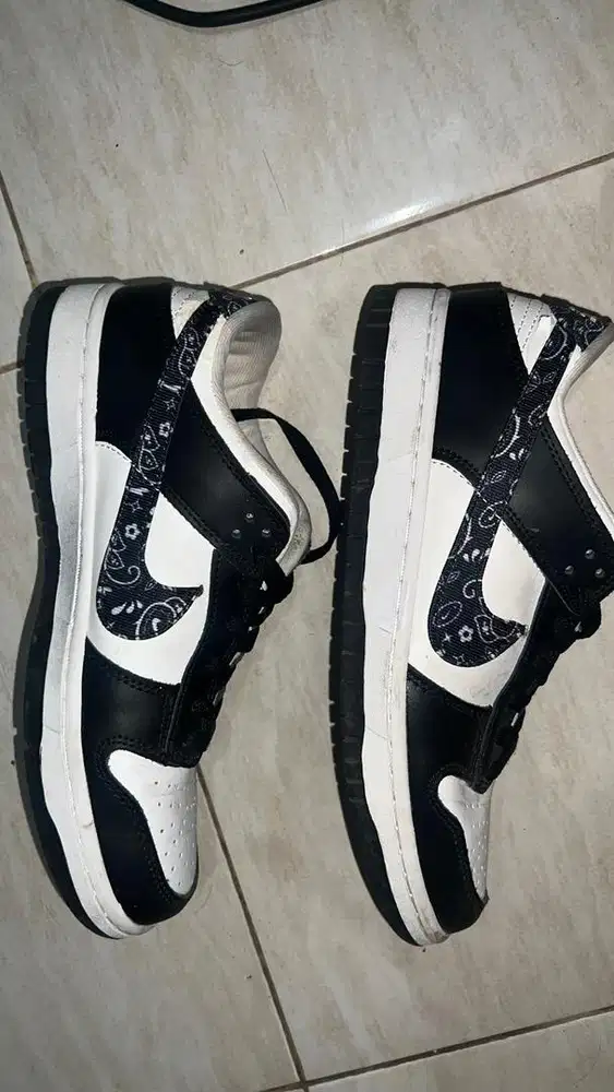 Nike Dunk Low Paisley  Black/White (Panda)
